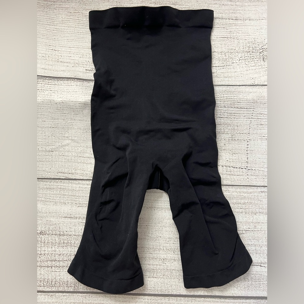 SKIMS HIGH WAISTED KNEE LENGTH SHAPEWEAR size MEDIUM BLACK #skims - Picture 2 of 3